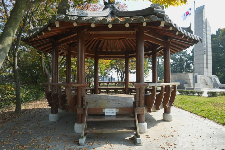 해군영흥도 전적비 여행 추천 - 메고지고
