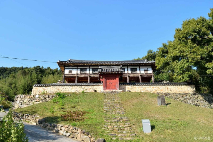 구미 선산향교 여행 추천 - 메고지고