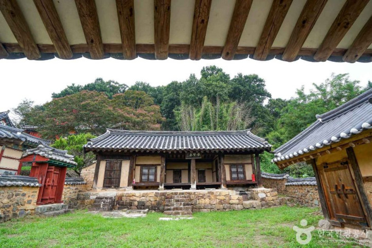 의령향교 여행 추천 - 메고지고