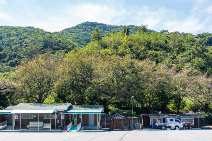 덕산도립공원 여행 추천 - 메고지고