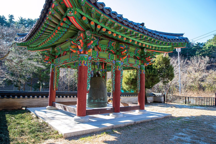 신흥사(삼척) 여행 추천 - 메고지고