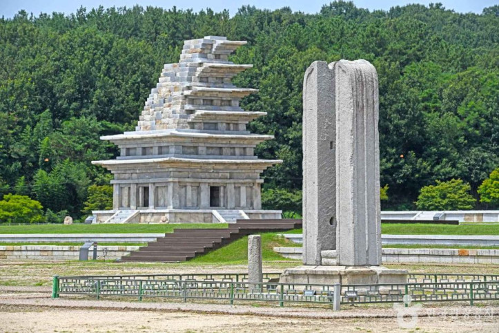 익산 미륵사지 당간지주 여행 추천 - 메고지고