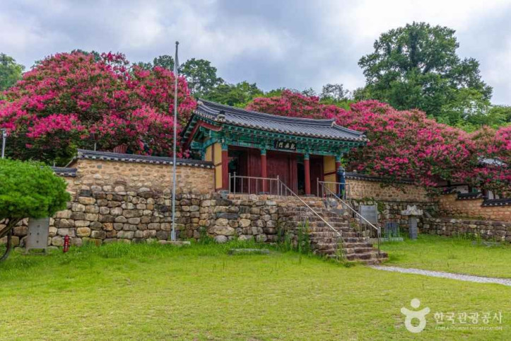 옥구향교 여행 추천 - 메고지고