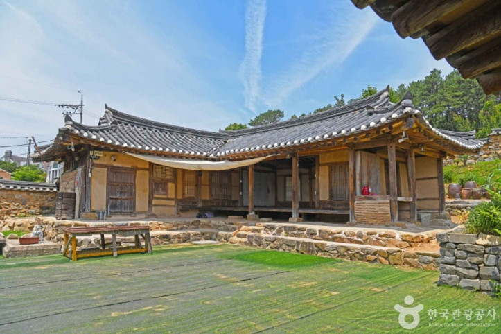 음성 공산정 고택 여행 추천 - 메고지고