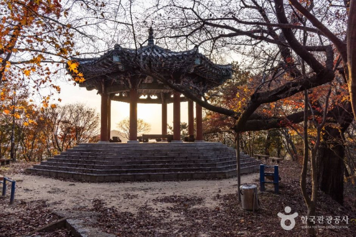 성황산 여행 추천 - 메고지고