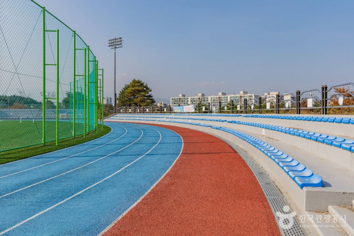 강남축구공원 여행 추천 - 메고지고