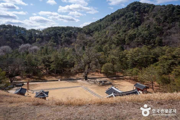 영월 장릉(단종) [유네스코 세계유산] 여행 추천 - 메고지고