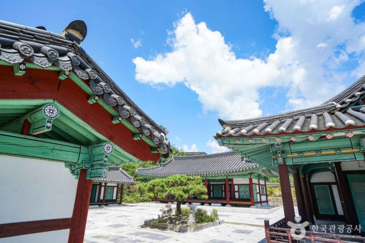 화산서원(함양) 여행 추천 - 메고지고
