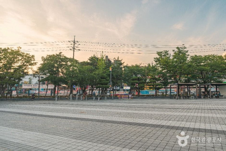 덕신소공원 여행 추천 - 메고지고