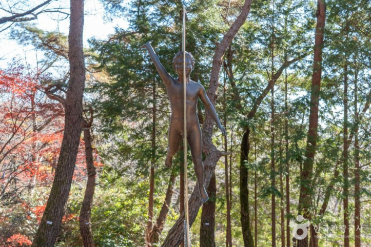 장복산조각공원 여행 추천 - 메고지고