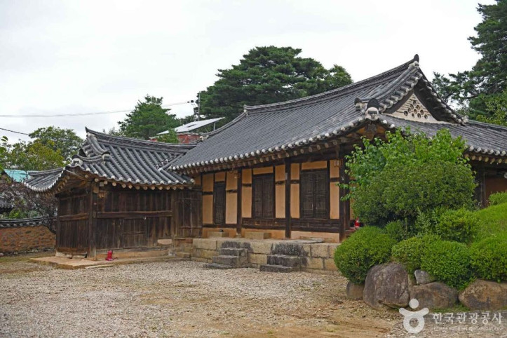 고성 어명기 고택 여행 추천 - 메고지고