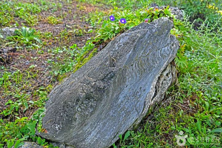 삼태산 경관 여행 추천 - 메고지고