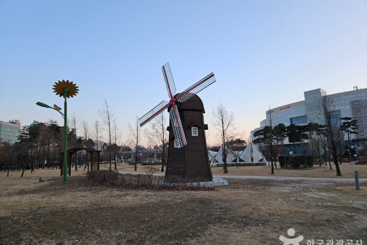 롯데몰 김포공항점스카이파크 여행 추천 - 메고지고