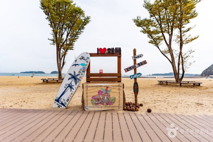 왜목마을 여행 추천 - 메고지고
