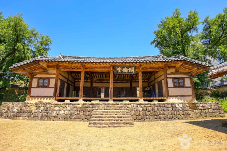 군위향교 여행 추천 - 메고지고