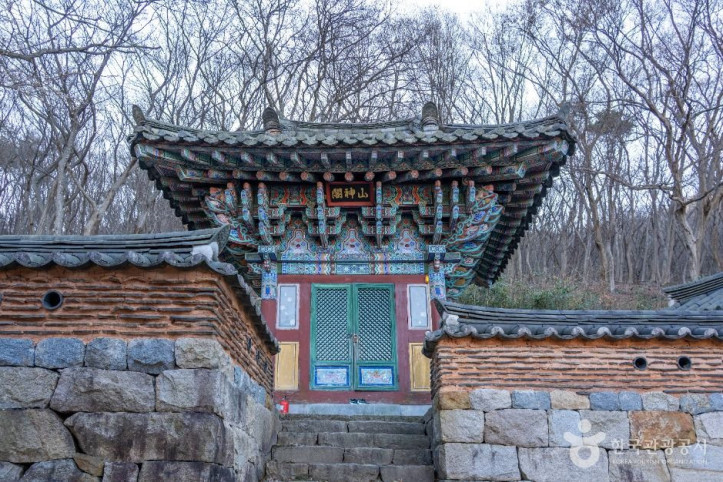 우곡사(창원) 여행 추천 - 메고지고