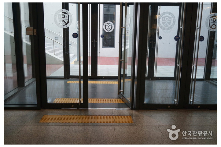 서울 연세대학교 스팀슨관 여행 추천 - 메고지고