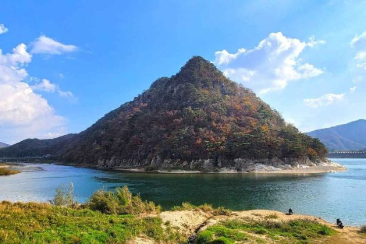 팔봉산관광지 여행 추천 - 메고지고