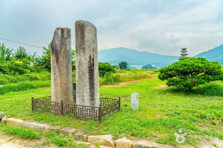 안성죽산리당간지주 여행 추천 - 메고지고