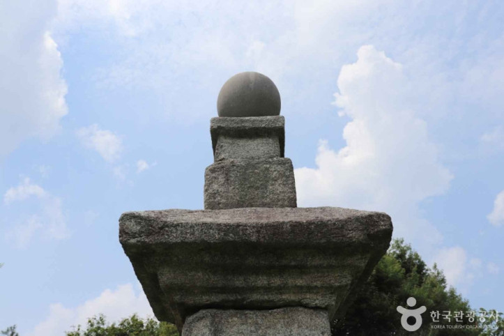 충주 원평리 삼층석탑 여행 추천 - 메고지고