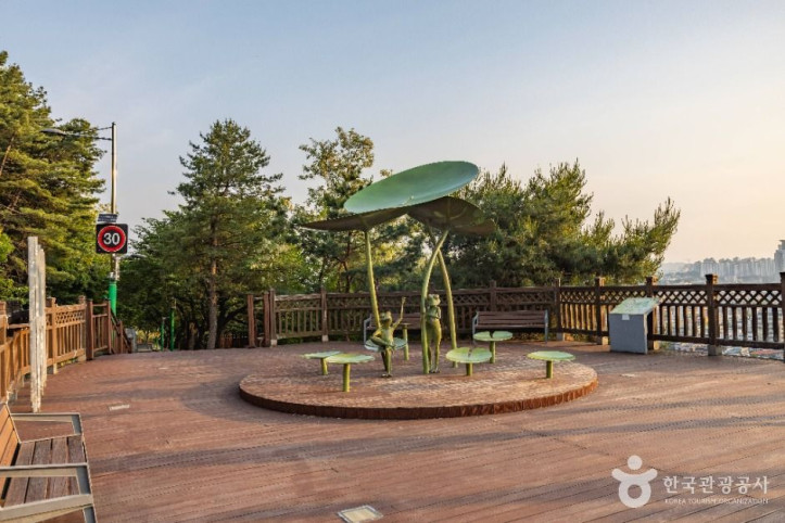 수암골전망대 여행 추천 - 메고지고