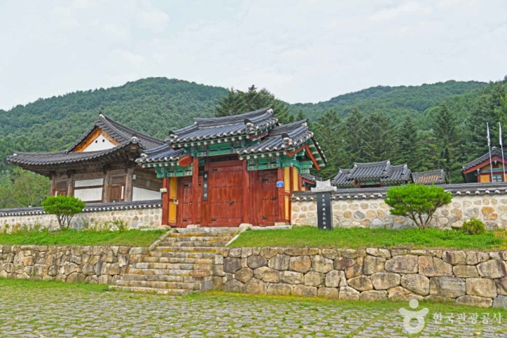 포충사(철원) 여행 추천 - 메고지고