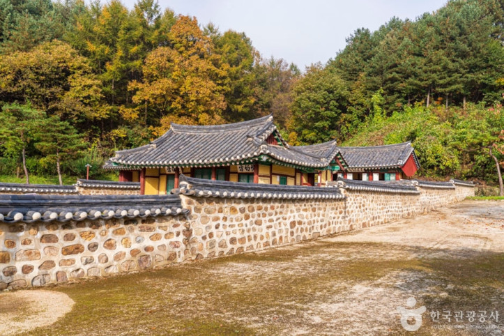 제천 자양영당 여행 추천 - 메고지고