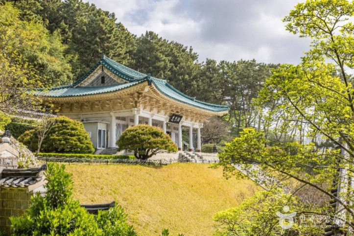 충렬사(부산) 여행 추천 - 메고지고
