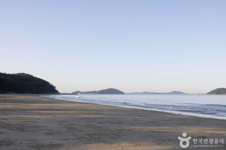 장삼포해수욕장 여행 추천 - 메고지고
