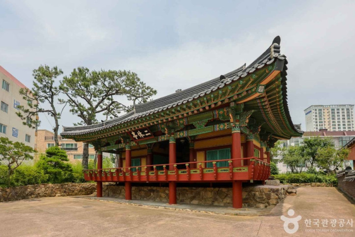 용연서원 여행 추천 - 메고지고
