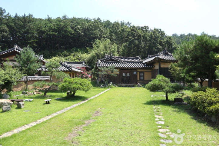 괴시리 전통마을 여행 추천 - 메고지고