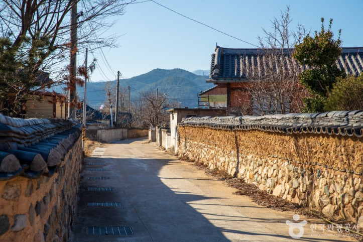 인량리 전통테마마을 여행 추천 - 메고지고