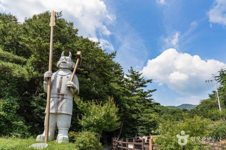 마천목장군과 도깨비살 여행 추천 - 메고지고
