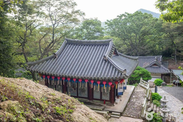고석사(포항) 여행 추천 - 메고지고