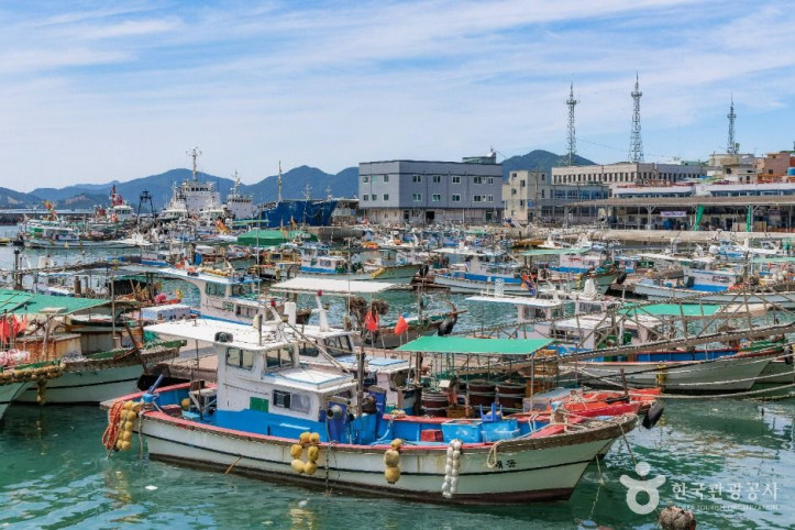 삼천포항 여행 추천 - 메고지고