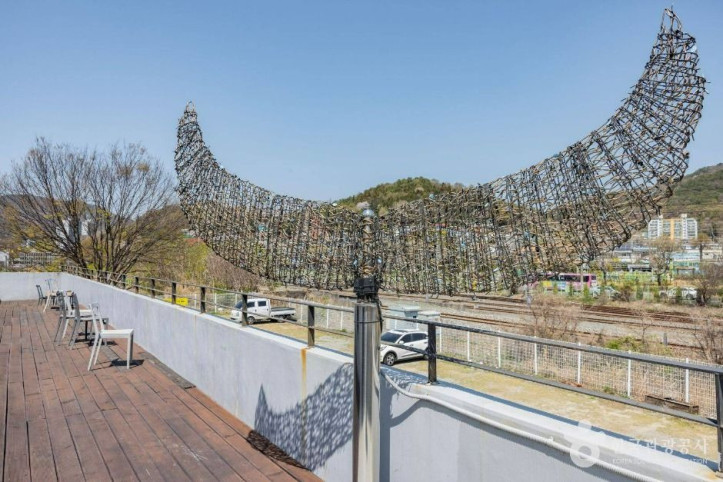 청춘창고 여행 추천 - 메고지고