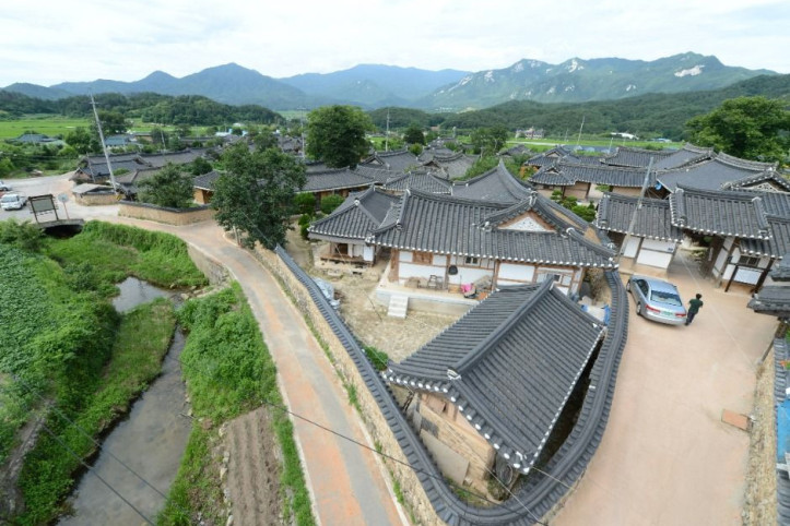 황산마을 여행 추천 - 메고지고