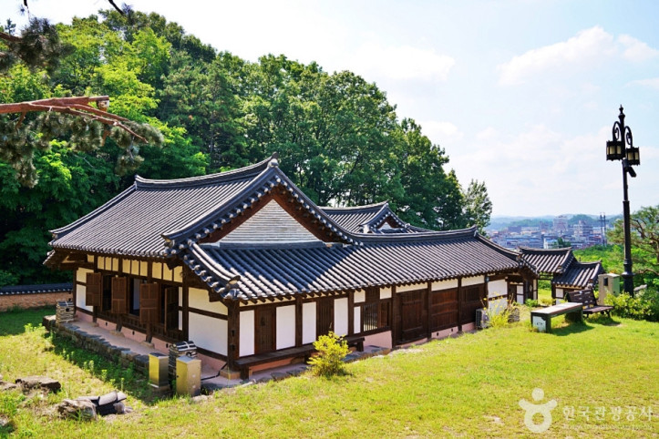 삼판서고택 여행 추천 - 메고지고