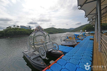 도덕산 출렁다리 여행 추천 - 메고지고