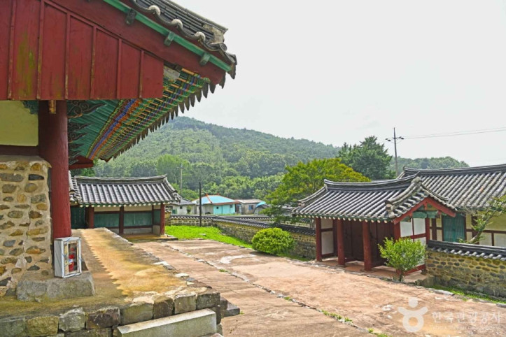 보령향교 여행 추천 - 메고지고