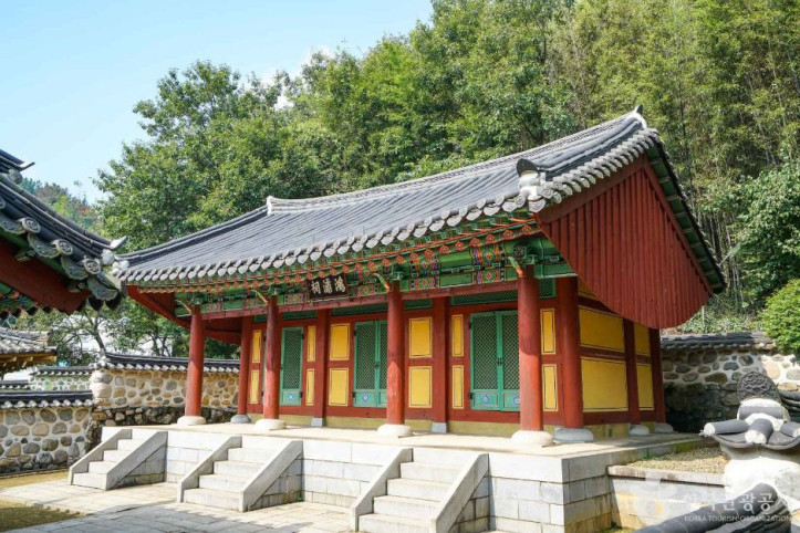 홍포서원 여행 추천 - 메고지고