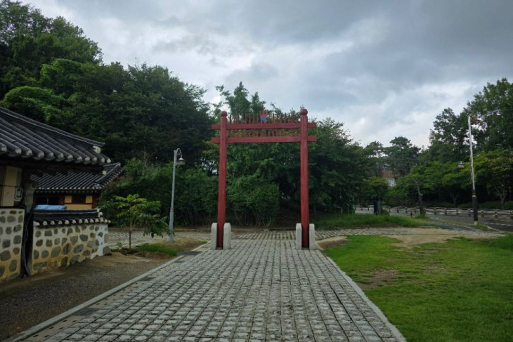 교하향교 여행 추천 - 메고지고