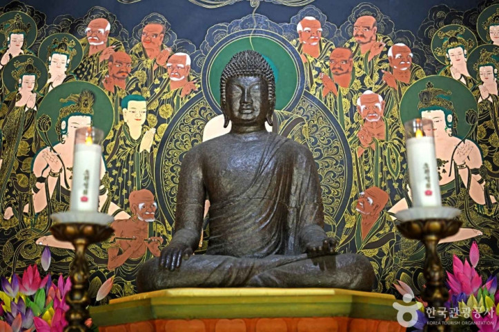충주 백운암 철조여래좌상 여행 추천 - 메고지고
