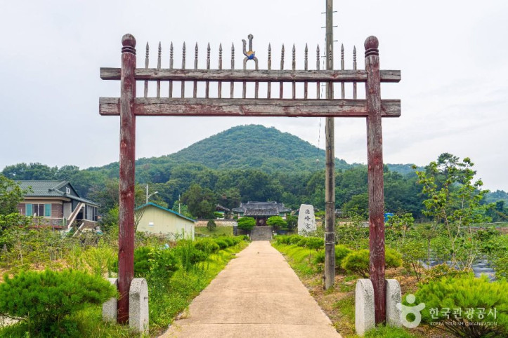 덕봉서원 여행 추천 - 메고지고