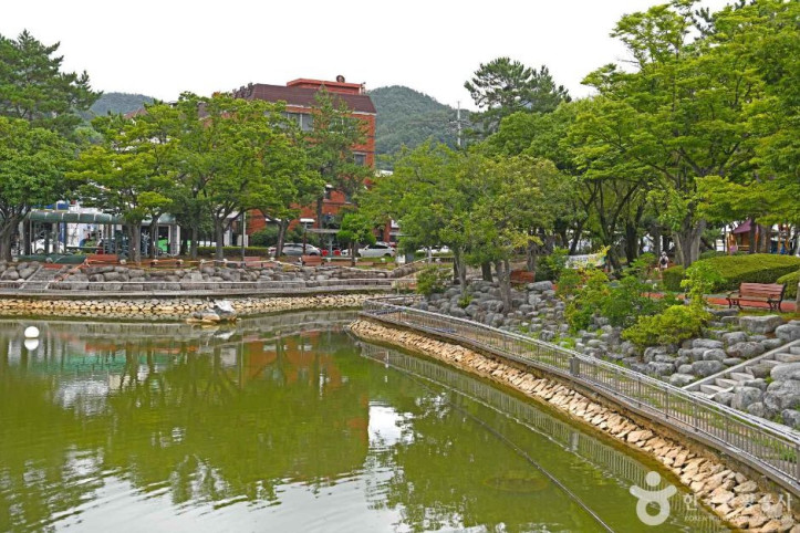 거북선공원 여행 추천 - 메고지고