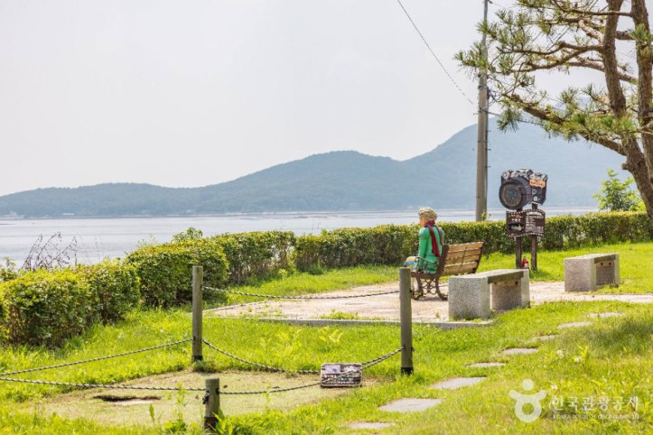 천상병 귀천(歸天) 공원 여행 추천 - 메고지고