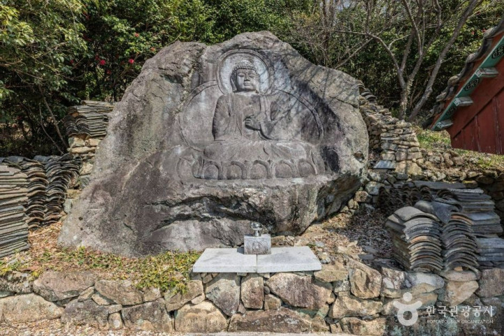 금둔사 여행 추천 - 메고지고
