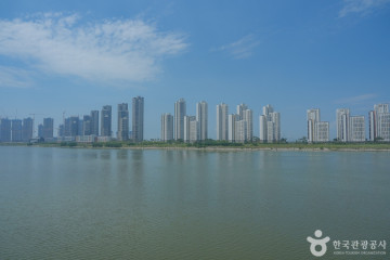 송도센트럴공원 수상택시선착장 여행 추천 - 메고지고