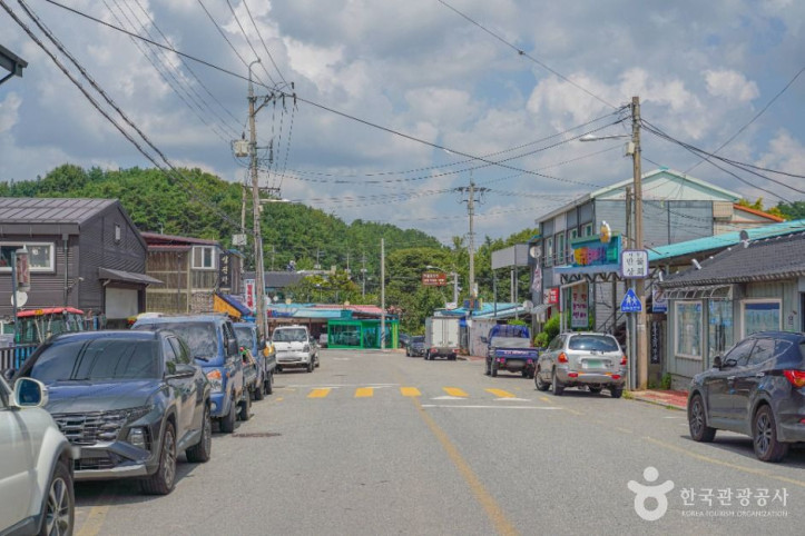 진안 원촌마을 여행 추천 - 메고지고