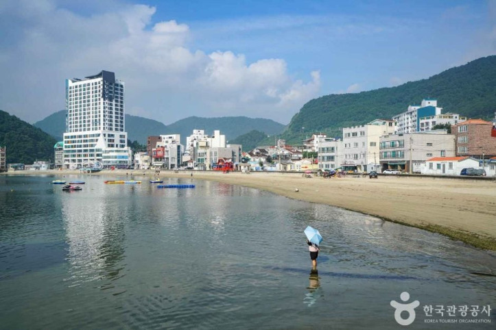 덕포해수욕장 여행 추천 - 메고지고